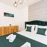 Carre Violet Ferienhaus Ražanj