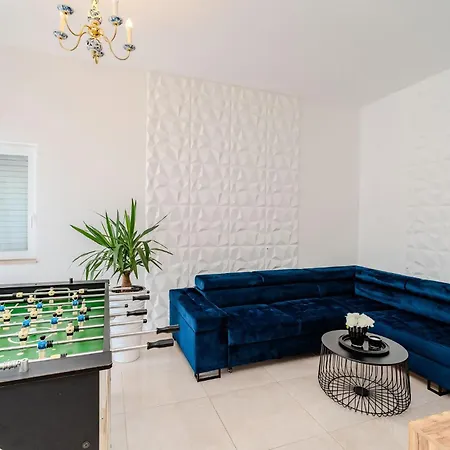 Ferienhaus Carre Violet Ražanj