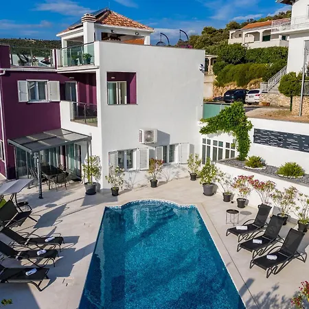 Carre Violet בית נופש