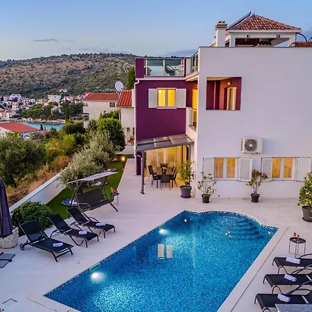 Carre Violet בית נופש