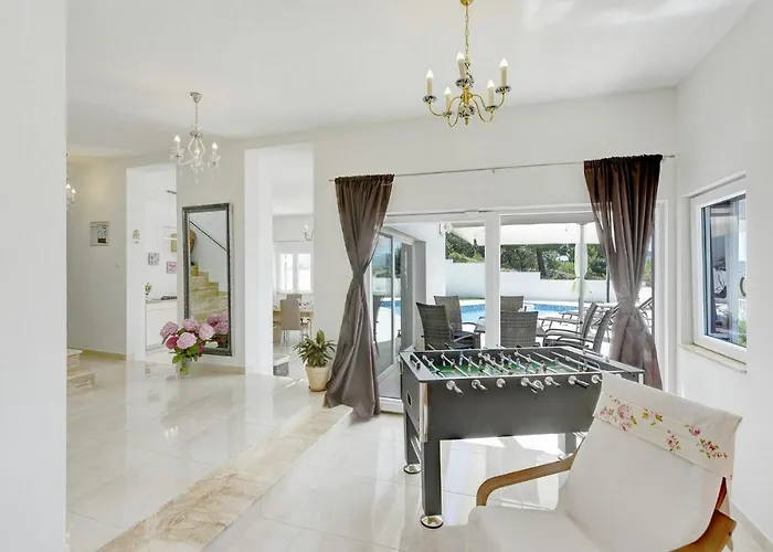 Carre Violet בית נופש *