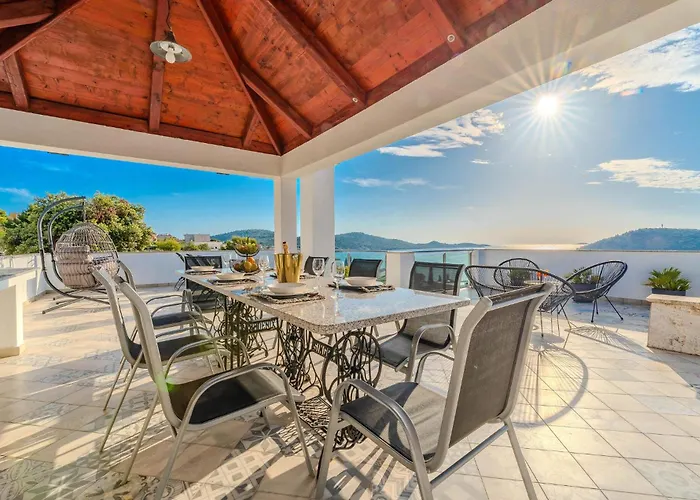 Carre Violet Ražanj