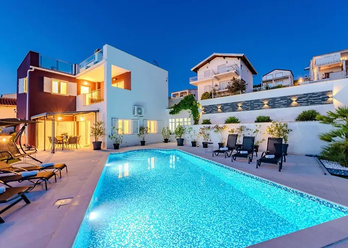 בית נופש Carre Violet