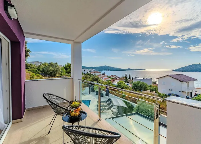 Carre Violet Ražanj