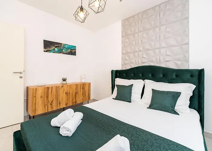 Carre Violet Dom wakacyjny Ražanj